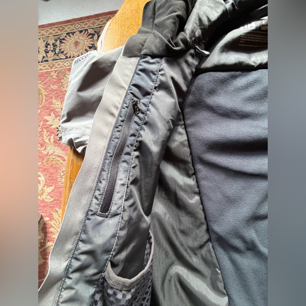 Helly Hansen ULLR Black and Gray Hooded Jacket literally brand new!! - Picture 6 of 7